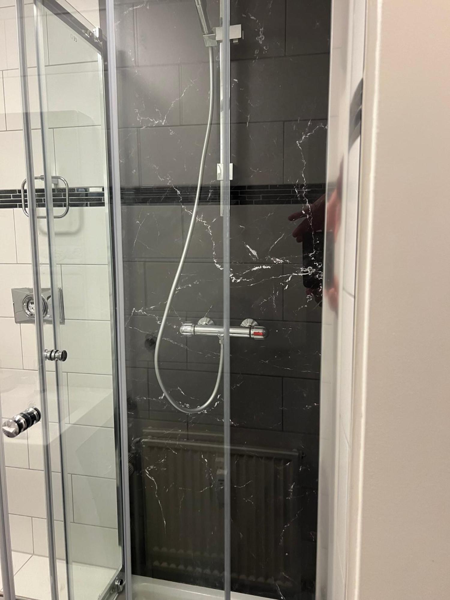 Vicky'S Ferienwohnung Am Friedheim Flensburg Exteriör bild